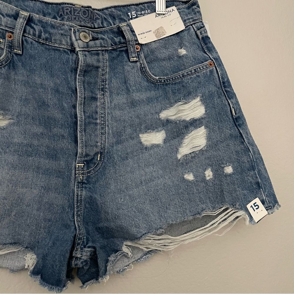 Hi Rise Denim Jean Shorts - Picture 2 of 4